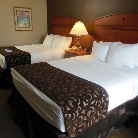 Best Western Manhattan Inn Экстерьер фото