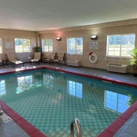 Best Western Manhattan Inn Экстерьер фото