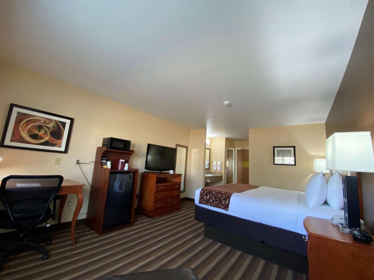 Best Western Manhattan Inn Экстерьер фото