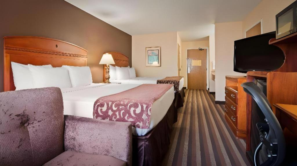 Best Western Manhattan Inn Экстерьер фото